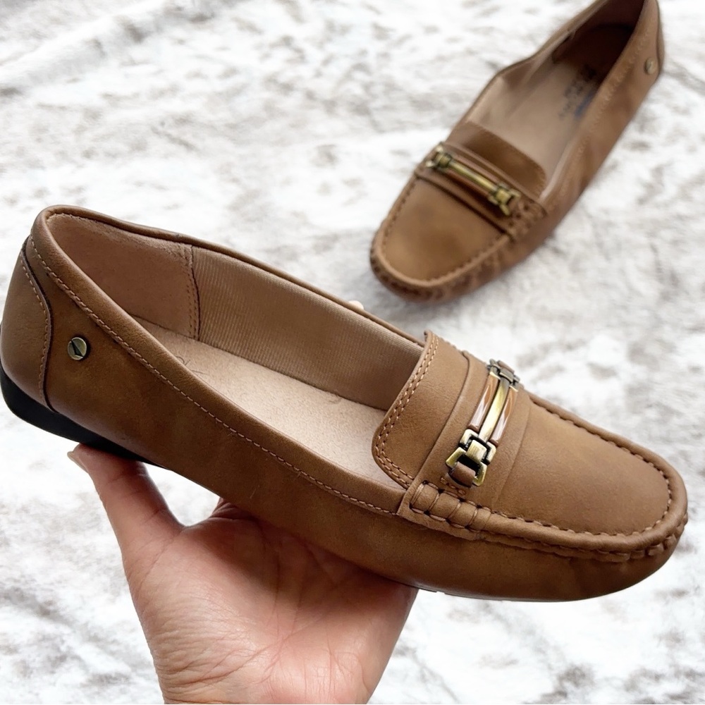 LifeStride Velocity Tan Driving Loafers Gold Bit Comfort Flats | Size 8.5M - Picture 2 of 12